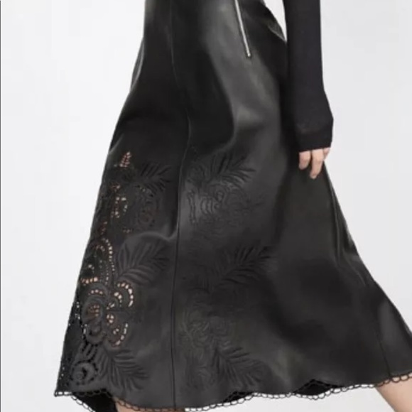 SOLD OUT NWT ZARA FAUX LEATHER SKIRT - Picture 2 of 10